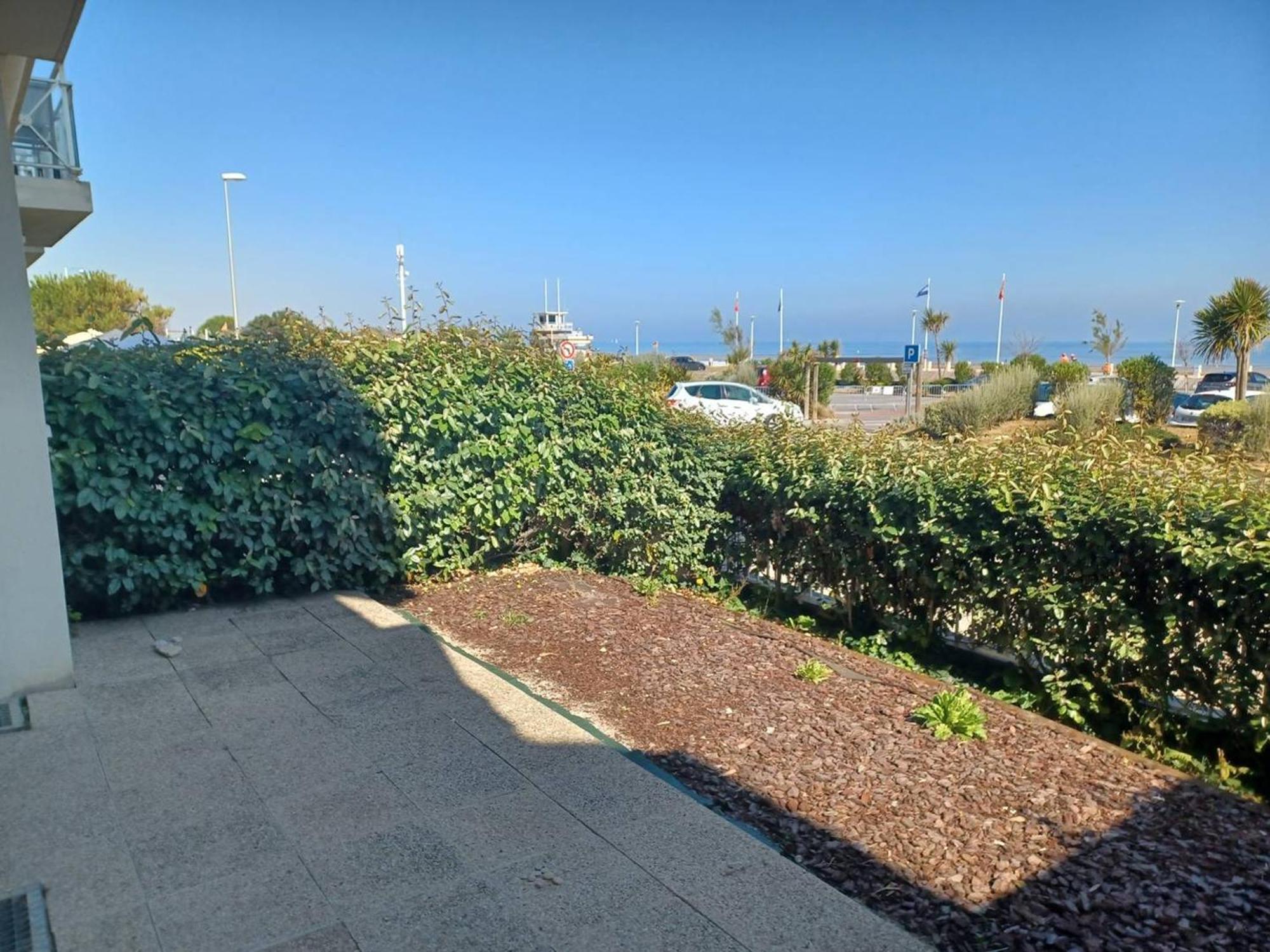 Appartement Rez-De-Jardin, Front De Mer, 4 Pers, Calme, Wifi Gratuit - Fr-1-465-46 Merville-Franceville-Plage Buitenkant foto